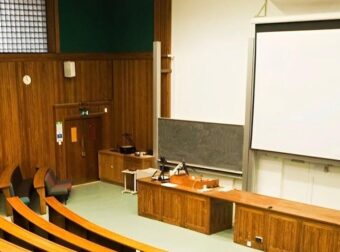 Αθάνατη… Ελληνίδα μάνα: Ο κανακάρης της αντέγραψε με AI, μηδενίστηκε και η μητέρα του απαίτησε από καθηγητή του Πανεπιστημίου Κρήτης αναβαθμολόγηση