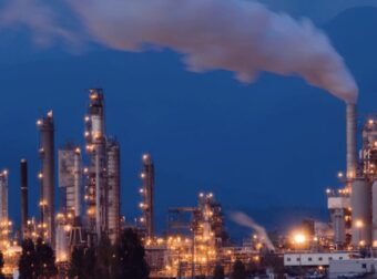 Αύριο τα διυλιστήρια θα ανεβάσουν τις τιμές στη βενζίνη και το πετρέλαιο – Πόσο θα φτάσουν