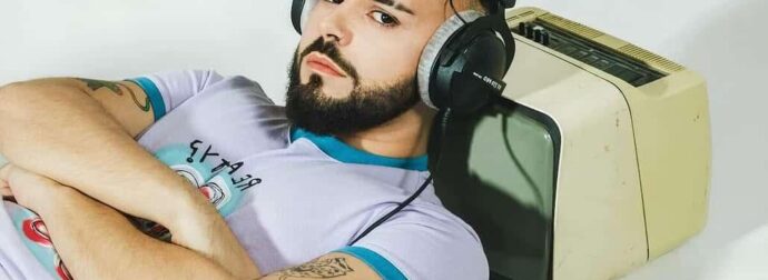 Ο Akylas, η εμφάνιση στον Άγιο Μαρίνο και η ανατροπή που ετοιμάζει για την Eurovision 2026