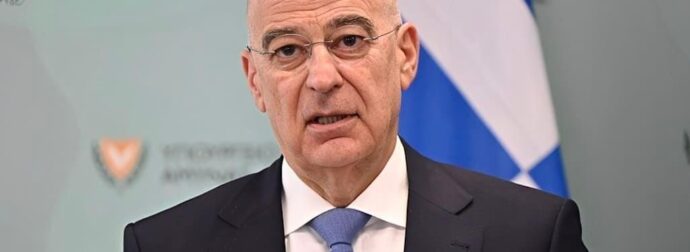 Δένδιας: «Τα ιρανικά πυρά μπορούν να φτάσουν σε ελληνικό έδαφος, αλλά έχουμε λάβει μέτρα»