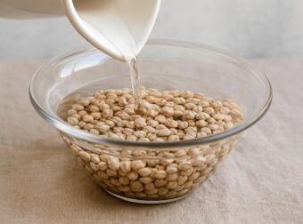 Πώς θα έχετε πάντα μουλιασμένα ρεβίθια χωρίς να χρειάζεται να περιμένετε