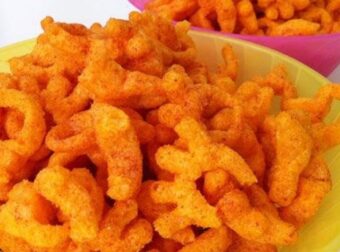 Τώρα που θα δείτε από τι φτιάχνονται τα γαριδάκια δρακουλίνια κλπ δεν θα τα αγγίξετε ξανά