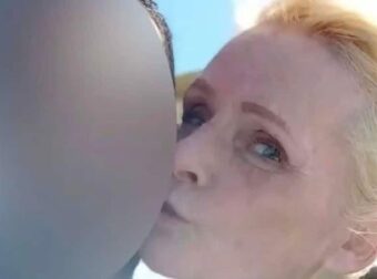 Η ιστορία της 61χρονης που ταξίδεψε στην Αίγυπτο για τον 26χρονο έρωτά της και κατέληξε με χρέη