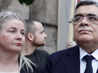 Στη φυλακή η σύζυγος του Νίκου Μιχαλολιάκου, Ελένη Ζαρούλια