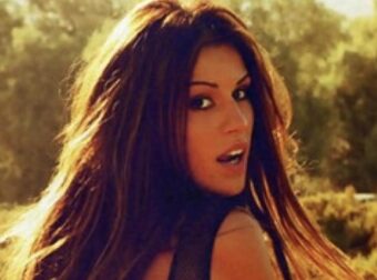 Χριστίνα Κολέτσα: Η πίσω κίνηση, οι φωτογραφίες & η άγνωστη πρόταση γάμου που δέχθηκε