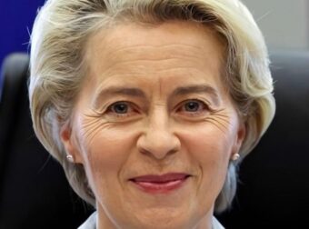 Γαμπρός στην Ελλάδα ο ανιψιός της Ούρσουλα Φον ντερ Λάιεν – Παντρεύτηκε και ζει σε χωριό πασίγνωστου νησιού