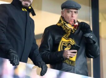 Η πανέμορφη «νύφη» του Νίκου Ευαγγελάτου – Ερωτευμένος ο γιος