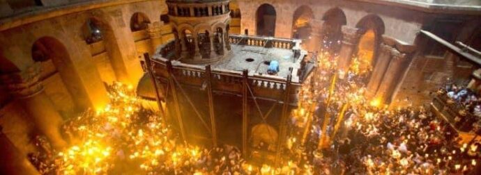 Αγωνία για το Άγιο Φως ενόψει Πάσχα – Πώς θα έρθει στην Ελλάδα εν μέσω πολέμου