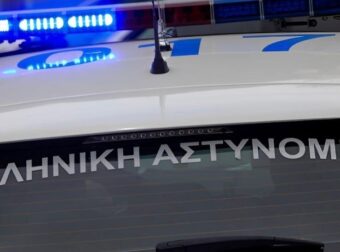 Aστυνομικός αυτοπυροβολήθηκε μέσα στο γραφείο του