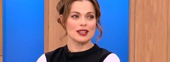 Δάφνη Λαμπρόγιαννη: «Το ρήμα “σέβομαι” είναι το λιγότερο που μπορώ να πω για τους γονείς μου»