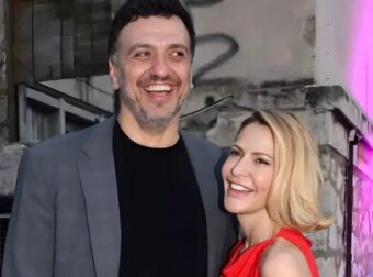 Κρυστάλλινοι πολυέλαιοι, πανάκριβα βαριά έπιπλα, χειροποίητα χαλιά: Η 1η φώτο μέσα στο αρχοντικό των Κικίλια – Μπαλατσινού στο κέντρο της Αθήνας