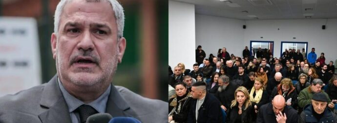 Πάλι στα κάγκελα ο Χαριτάτος για την αίθουσα της δίκης των Τεμπών