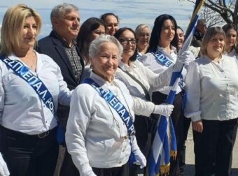 82χρονη μαθήτρια πρώτης Λυκείου παρέλασε περήφανα -«Νιώθω μεγάλη τιμή που λαμβάνω μέρος ως μαθήτρια σε αυτή την παρέλαση» 