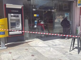  Ένοπλη ληστεία σε ΕΛΤΑ με καλάσνικοφ – Κουκουλοφόροι άρπαξαν μεγάλο ποσό