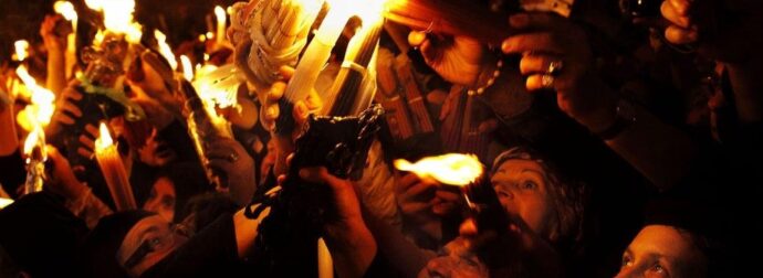 Κορυφώνεται η αγωνία για το Άγιο Φως – Τι εξετάζει το ΥΠΕΞ