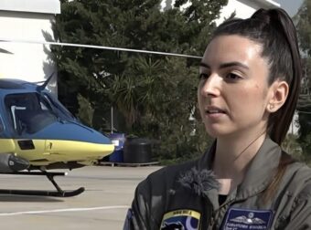 Γυναίκα πιλότος της Πολεμικής Αεροπορίας: «Η ιδέα να υπηρετεί κάποιος την πατρίδα, είναι μεγάλο ιδανικό»