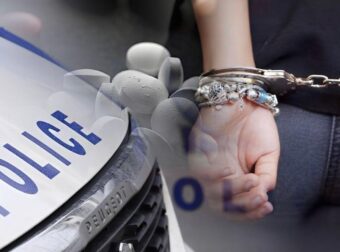 Χειροπέδες στη σύντροφο πασίγνωστου εφοπλιστή: Ο γόνος της οικογένειας που είναι σε απελπισία, η σύζυγος με τη μανία καταδίωξης, η επιρροή στη κόκα