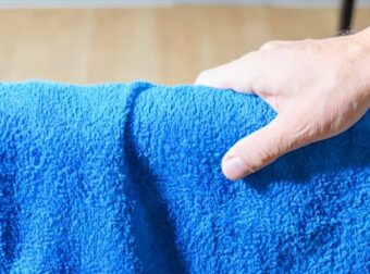 Πώς να κάνετε ξανά μαλακές και αφράτες τις σκληρές σας πετσέτες – Με ένα φυσικό προϊόν, δεν είναι το ξίδι