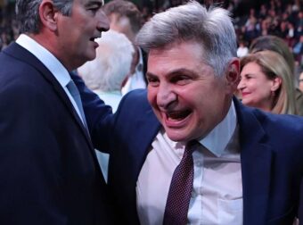 Στο συνέδριο του ΠΑΣΟΚ ο Φαραντούρης -Φουντώνουν οι φήμες για μετακίνησή του στο κόμμα