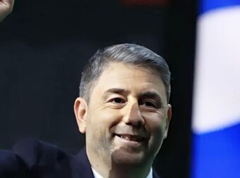 Ανδρουλάκης: «Θα περιμένω τον Μητσοτάκη στη Βουλή την Παρασκευή, πρέπει να φύγουν για το καλό του τόπου»