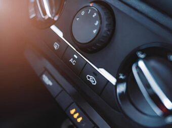 Τι κάνει πραγματικά το κουμπί ανακύκλωσης του αέρα στο αυτοκίνητό σας