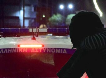 Φρίκη: Γονείς χτυπούσαν τα παιδιά τους με μαστίγιο και τους στερούσαν νερό και τροφή