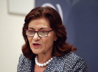 Βαρύ πένθος για την Θεανώ Φωτίου – Πέθανε ο γιος της