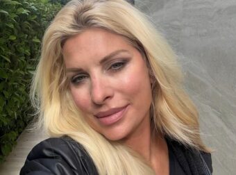 Δεν μιλά ποτέ για αuτό: Οι άγνωστες σπουδές της Μενεγάκη και η δουλειά που αpνήθηκε για να γίνει παρουσιάστρια 