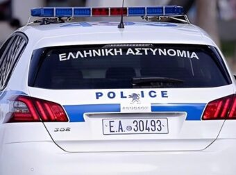 Συνελήφθη μητέρα που άφησε μόνα τα δύο ανήλικα παιδιά της – Βρέθηκε υπό την επήρεια αλκοόλ