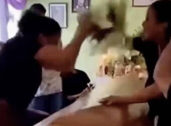 Άγριος καβγάς σε κηδεία – Οι ερωμένες του νεκρού τσακώθηκαν πάνω από το φέρετρο