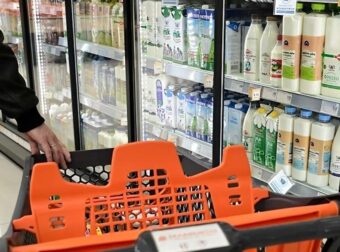 Τι ώρα ανοίγουν σούπερ μάρκετ και καταστήματα τη Μεγάλη Παρασκευή