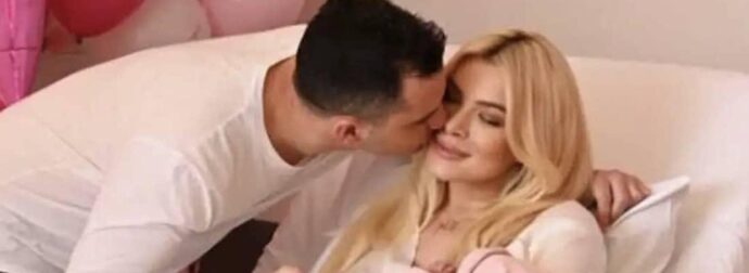 Κατερίνα Καινούργιου: Ο Παναγιώτης Κουτσουμπής ανέβασε φωτογραφία της μικρής κορούλας τους