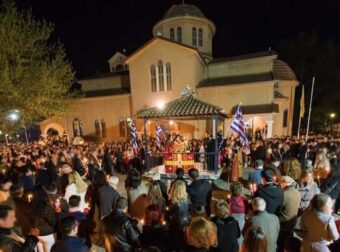 Γιατί δεν πρέπει να φεύγουμε από την Εκκλησία μόλις ακούμε το Χριστός Ανέστη;