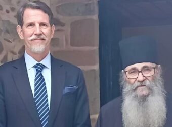 Παύλος Ντε Γκρες: Η εντολή του στους αρχιμανδρίτες του Αγίου Όρους για την Ελλάδα