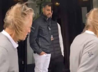 «Σoκάρει» η σημερινή εικόνα του: Η πρώτη δημόσια εμφάνιση του αγνώριστου πλέον ηθοποιού, μετά από χρόνια