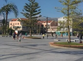 Κεφαλονιά: Μυστήριο με 19χρονη που βρέθηκε νεκρή στην κεντρική πλατεία του Αργοστολίου