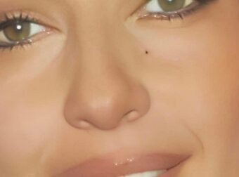 Υπήρξε σύζυγος πασίγνωστου ηθοποιού σε δημοφιλή σειρά της ελληνικής τηλεόρασης με υψηλή τηλεθέαση