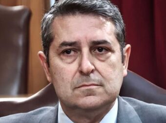 Διασωληνωμένος στη ΜΕΘ παραμένει ο Γιώργος Μυλωνάκης – Το νεότερο ιατρικό ανακοινωθέν