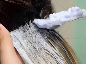 Το πιο κολακευτικό χρώμα μαλλιών που αψηφά την ηλικία και θα κυριαρχήσει σύμφωνα με κομμωτές