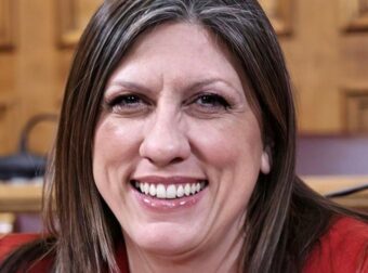 Ένταση στη Βουλή: Η Ζωή Κωνσταντοπούλου διέκοψε τον Μητσοτάκη – Η απάντηση Κακλαμάνη