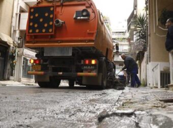 Κυψέλη: Λύθηκε το μυστήριο με το υλικό που πλημμύρισε τους δρόμους – Τι συνέβη