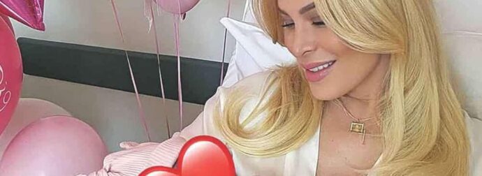 Κατερίνα Καινούργιου: Η πρώτη ολόσωμη φωτογραφία μετά τη γέννηση της κόρης της