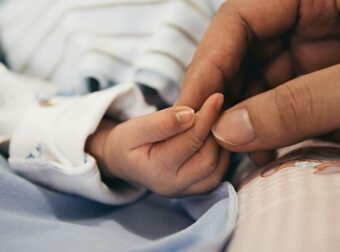 Τραγωδία στην Πάτρα: Νεκρό βρέφος μόλις 14 ημερών