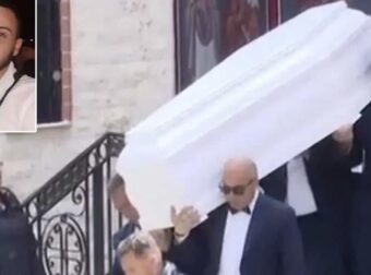 Άγιος Δημήτριος: Ράγισαν καρδιές στην κηδεία του 27χρονου που δολοφονήθηκε στο Πάρκο Ασυρμάτου – Τραγικές φιγούρες οι γονείς του