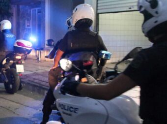 Κέντρο Αθήνας: 29χρονος Πακιστανός προκάλεσε εκτεταμένες φθορές σε 30 αυτοκίνητα