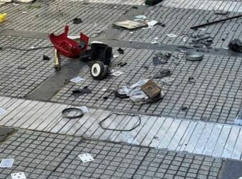 Μόνος στο… σπίτι:: Συνελήφθη στη Θεσσαλονίκη μητέρα 5χρονου που πετούσε αντικείμενα σε περαστικούς – Τι ισχυρίστηκε