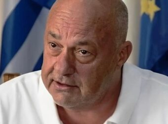 Σάλος με την δήλωση του Μπέου για τα ονόματα των θυμάτων της τραγωδίας των Τεμπών στο Σύνταγμα