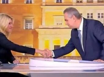 Βασίλης Χιώτης: Αιφνιδίασε on air τη Σία Κοσιώνη και την αποχαιρέτησε στο τελευταίο της δελτίο στον ΣΚΑΪ – «Τιμή μου»