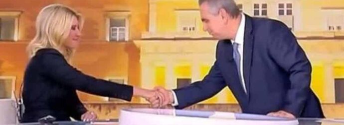 Βασίλης Χιώτης: Αιφνιδίασε on air τη Σία Κοσιώνη και την αποχαιρέτησε στο τελευταίο της δελτίο στον ΣΚΑΪ – «Τιμή μου»