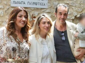Σε πελάγη ευτυχίας ο Πάνος Μουζουράκης και η Μαριλού: Βάφτισαν τον γιο τους με νονά την Έλενα Παπαρίζου